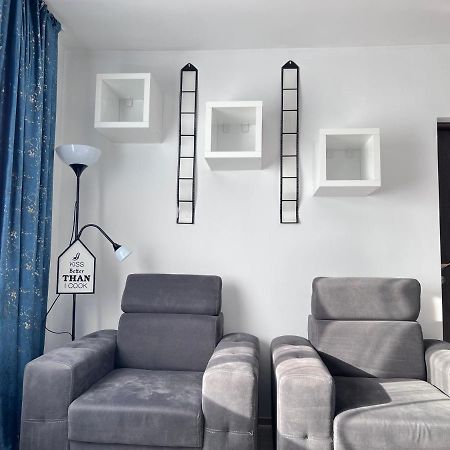 3 Rooms Apartment Palace View Iasi Exterior foto