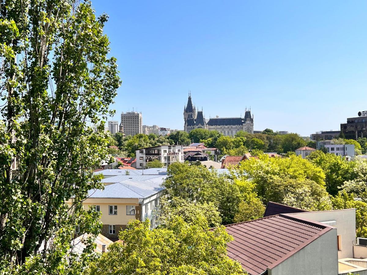 3 Rooms Apartment Palace View Iasi Exterior foto