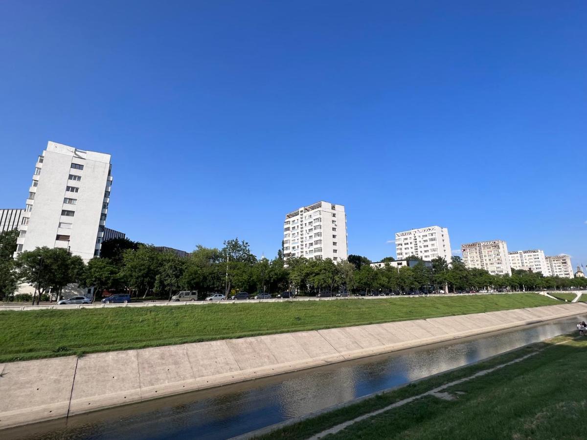 3 Rooms Apartment Palace View Iasi Exterior foto