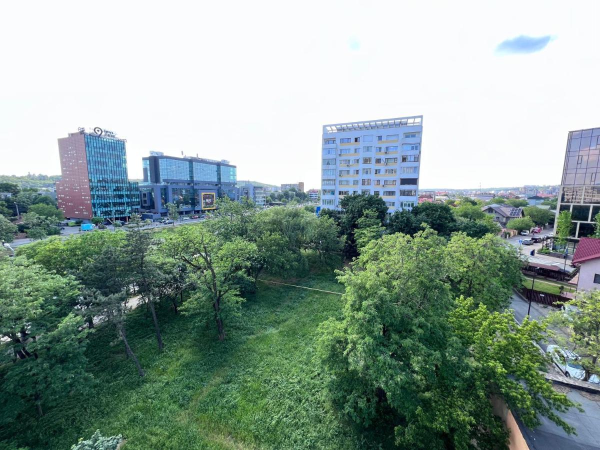 3 Rooms Apartment Palace View Iasi Exterior foto